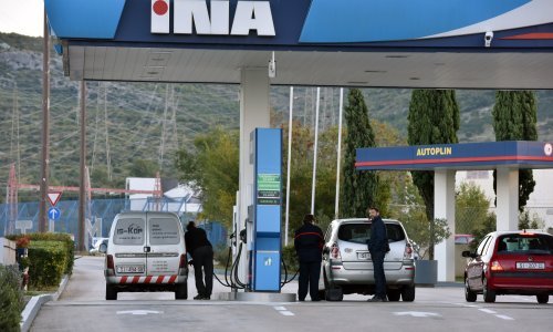 Cijene nafte potonule ispod 52 dolara zbog straha od širenja koronavirusa