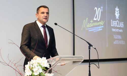 Posavec: Pozivam saborskog zastupnika Veljka Kajtazija da smiri strasti, prestane vrijeđati i omalovažavati