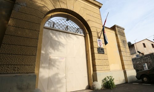 Uhićen bjegunac; prije osam dana preskočio zatvorsku ogradu dok je iznosio kantu za smeće