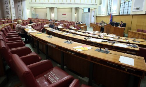 Unatoč pojavi korona virusa u Zagrebu, Sabor ne planira odgodu rada
