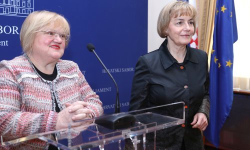 GLAS traži da se za učenike koji ne idu na vjeronauk uvedu izborni predmeti