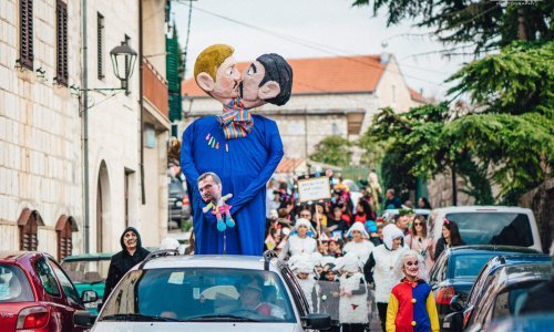 Miletić ocijenio sramotnim karnevalsko spaljivanje istospolnog para
