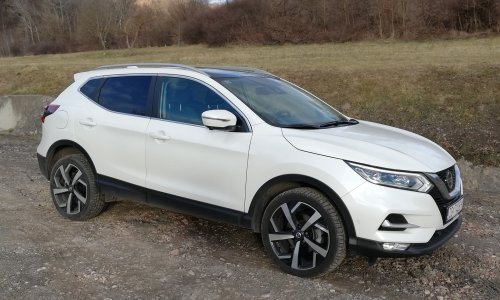 [FOTO/VIDEO] Vozili smo Nissan Qashqai 1.7dCi 150 CVT 4WD: Verzija Tekna s pogonom 4x4 i dizelskim motorom ozbiljan je automobil