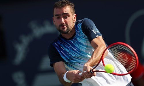 Hrvatski tenisač Marin Čilić propustio četiri meč lopte te se već u prvom kolu oprostio od Dubaija