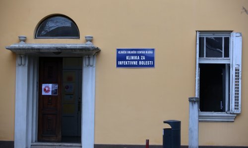 Oboljeli muškarac u Rijeci dobro, čekaju se nalazi za još dvije osobe