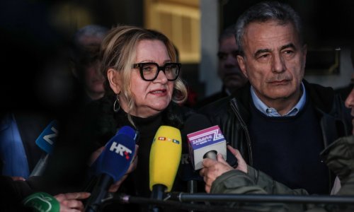 Stožer civilne zaštite za sada krije lokacije za moguću karantenu, ne preporučaju se javna okupljanja, ali ni 'jurišanje na dućane'