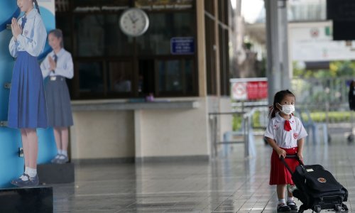Japan privremeno zatvara državne škole