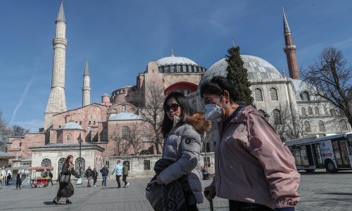 Kompanije smanjuju potrošnju na putovanja zbog koronavirusa