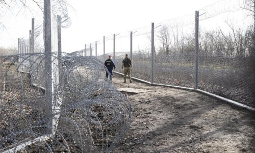 Mađarska zbog koronavirusa zatvorila pristup tranzitnim centrima na južnoj granici