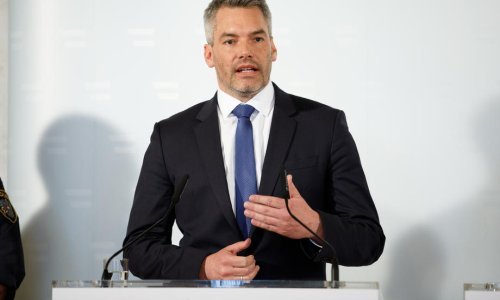 Ministar: Austrija će zaustaviti sve migrante koji pokušaju prijeći njezinu granicu