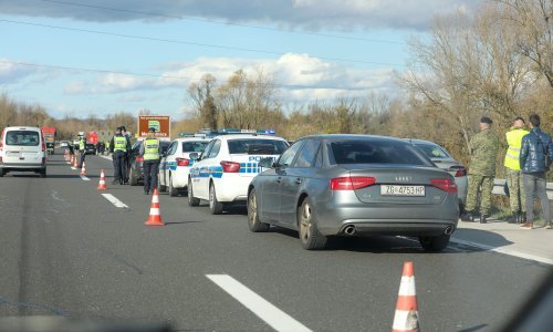 Prometna nesreća na zagrebačkoj obilaznici, vozi se jednim trakom