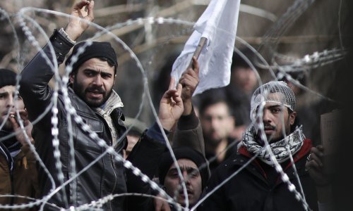 Turske vlasti tvrde da su Grci ubili jednog i ranili petero migranata; Atena demantira
