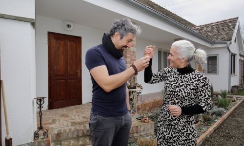 Peruanka i Švicarac s dvoje djece preselili u Baranju: 'Svi su nam govorili da smo ludi,živjeli smo u kući bez struje i vode'