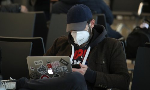 Perete ruke, a zaboravili ste na smartfon? Evo kako ga temeljito očistiti