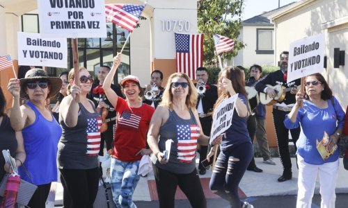 Biden i Sanders sada su jedini mogući protukandidati Donaldu Trumpu