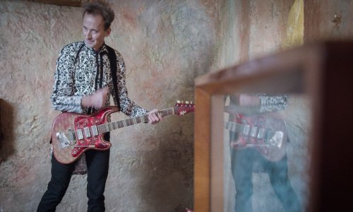 Max Juričić odao počast prijatelju Vladi Divljanu