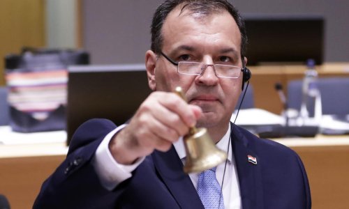 Beroš nakon izvanrednog sastanka: Hrvatska i EU imaju dovoljno resursa za odgovor koronavirusu, no pitanje koliko će kriza trajati