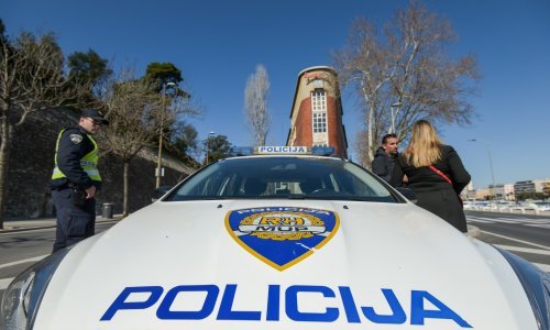 Rano jutros u prometnoj nesreći u Zagrebu poginuo vozač automobila