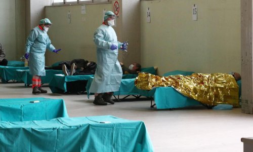 Bolnice pucaju pod pritiskom pacijenata, liječnici u paklenoj dvojbi: Kome dati krevet i respirator?