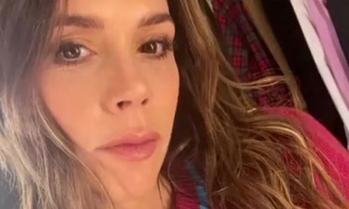 Victoria Beckham pozirala sa sestrom koja izgleda kao njena dvojnica