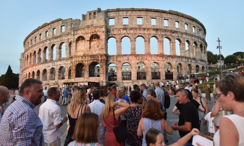 Zbog koronavirusa zatvorena pulska Arena, odgađa se Porin i još niz događaja