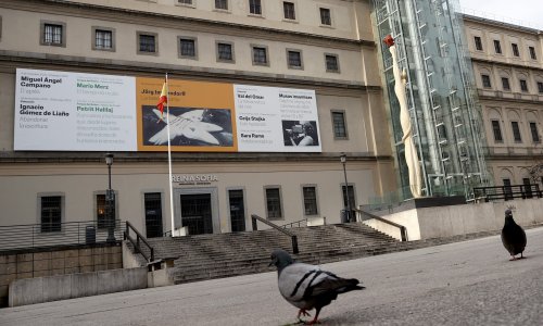 [VIDEO] Policija patrolira pustim ulicama Španjolske: 'Virus ćemo pobijediti ujedinjeni'