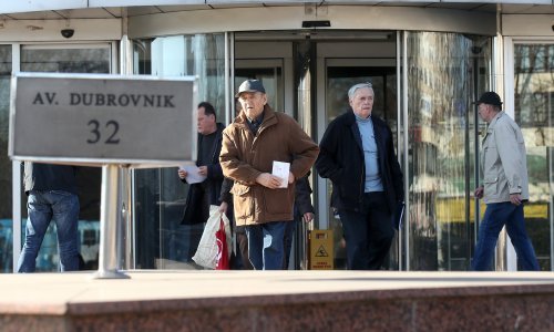 Porezna uprava izdala krizne upute građanima i poduzetnicima