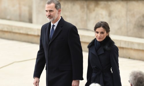 Kralj Felipe VI hrabri Španjolce, broj oboljelih nadomak 15.000