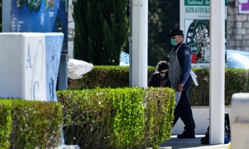 Katamaran iz Italije nenajavljeno uplovio u ACI marinu Dubrovnik