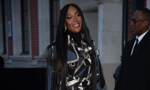 Naomi se prije leta avionom ponovno zaštitila od glave do pete, ali jedan je važan detalj zaboravila