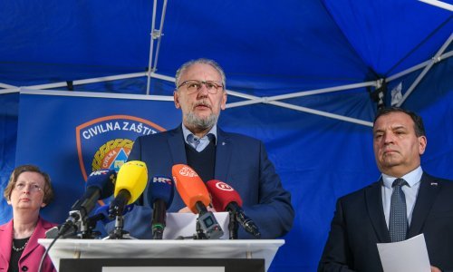 Krizni stožer: Ulazimo u treću fazu obrane protiv virusa, mobilizirat ćemo sve zdravstveno osoblje. Pacijenti iz KB Dubrava se evakuiraju