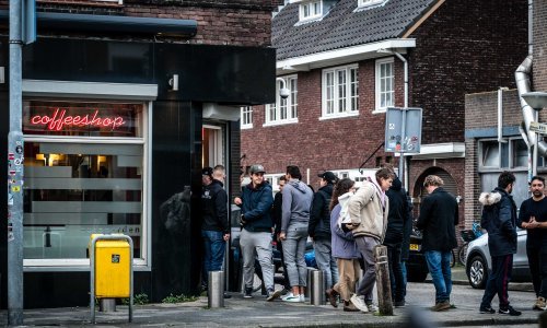 Netko gomila brašno, netko maske, a Nizozemci stvaraju zalihe - marihuane