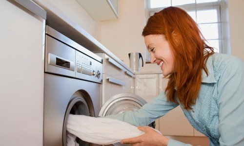 Zaboravili ste izvaditi rublje nakon pranja? Evo koliko sati najdulje smije ostati u perilici