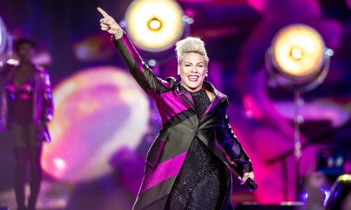 Pink pozitivna na koronavirus, a iskoristila je priliku i uputila žestoku kritiku američkim vlastima