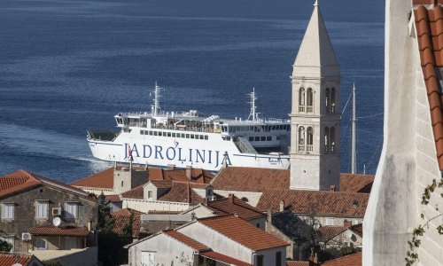 Jedan otok, jedan stožer: Bračani preko noći napravili kriznu web stranicu. Zasad sve ide kao 'po špagu'