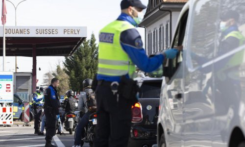 Švicarska policija uvodi u red starije građane; moći će u šetnju na dva sata dnevno