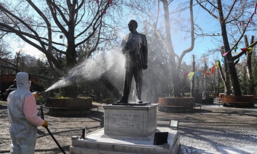 Prva žrtva koronavirusa u Turskoj, udvostručen broj zaraženih