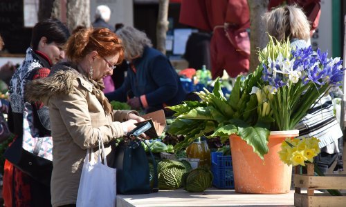 Poljoprivredna komora: Proizvođačima omogućiti plasman robe u trgovačke lance
