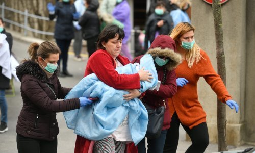 [FOTO] Novak: Novorođenčad iz Petrove bit će premještena u šator