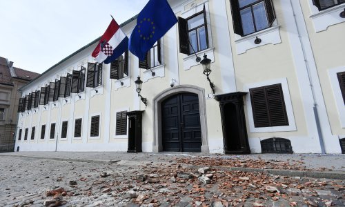 U potresu oštećene zgrade Hrvatskog sabora i Vlade, zaposlenicima javljeno da ne dolaze na posao