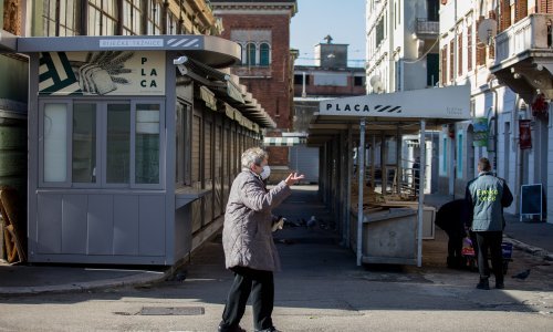 Nove četiri zaražene osobe u Primorsko-goranskoj županiji, jedna na respiratoru