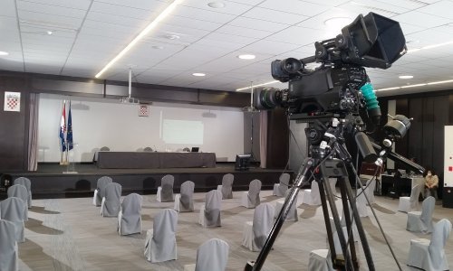 Zastupnici zbog potresa ne mogu u Sabor, pogledajte kako je uređena zamjenska sabornica u staroj Ininoj zgradi