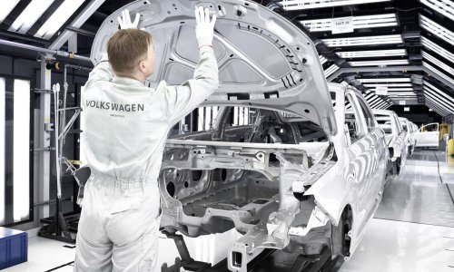 VW će zaustaviti proizvodnju u Rusiji; Zbog nedostatka opskrbe iz Europe staju i pogoni na Istoku