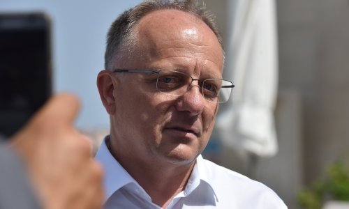 Novalja će poslodavcima plaćati doprinose za radnike