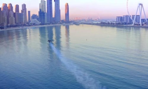 Sjajan pilot jetpackom postavio novi rekord u Dubaiju