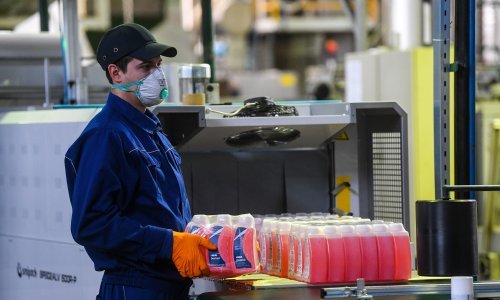 Stručnjaci Ine razvili dezinficijens za površine, 720 litara donirat će Stožeru civilne zaštite