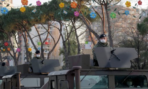 Albanija proglasila izvanredno stanje; vlast smije pretraživati kuće, zabraniti kretanje