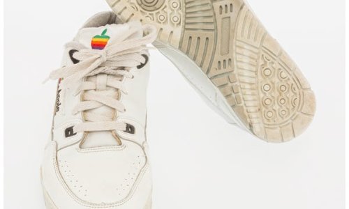 Ove stare tenisice s Appleovim logom prodane su za nevjerojatno cifru