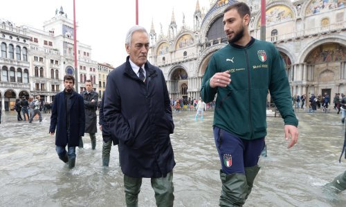 Chelsea nudi veliki novac za najboljeg talijanskog golmana, ali nije jedini koji ga želi