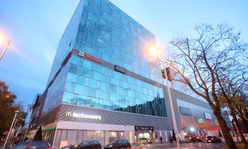 Niti nakon Vladine zabrane rada vlasnici šoping centara ne žele spustiti najamnine zakupcima trgovina